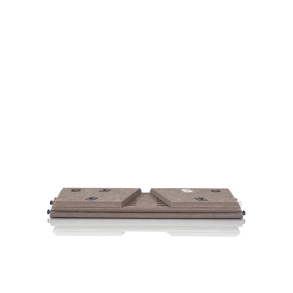 4_foldable_stand_10_hazel_brown_studio_004_folded_carre.webp