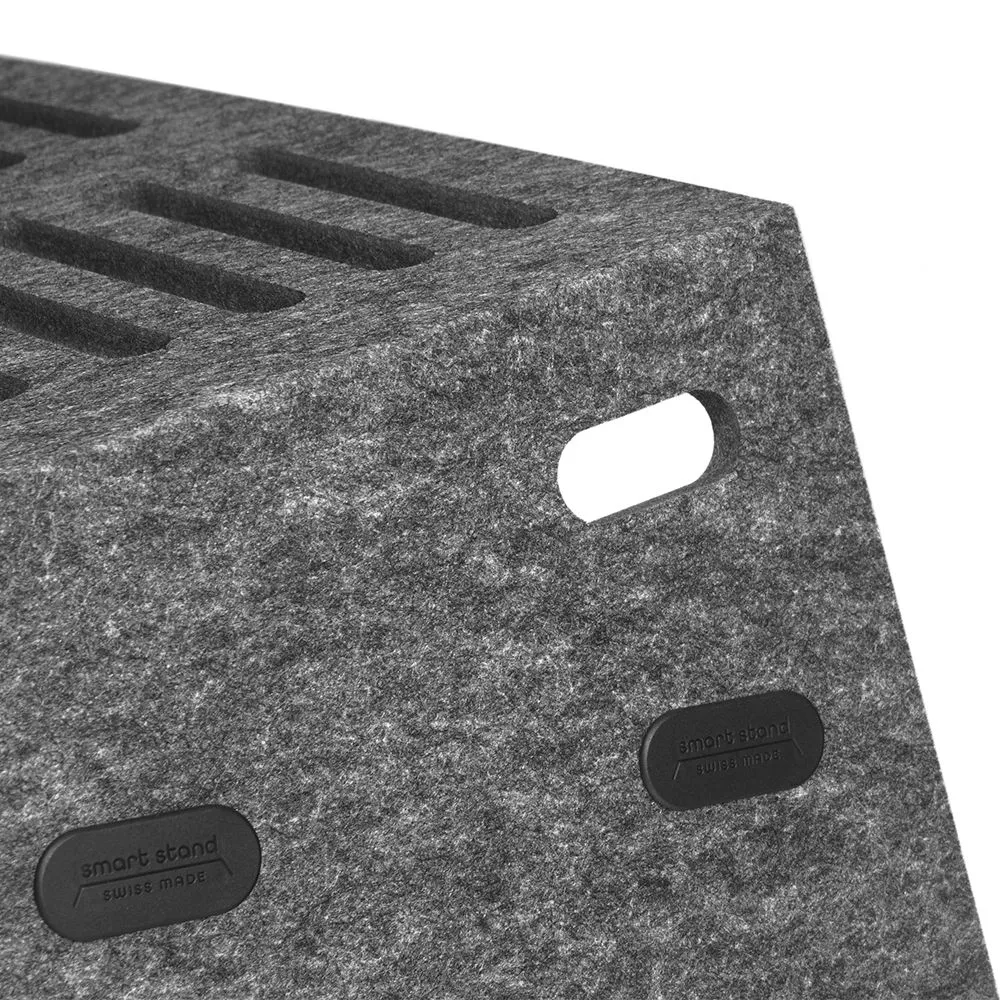 4_foldable_stand_01_carbon_black_studio_005_carre.jpg