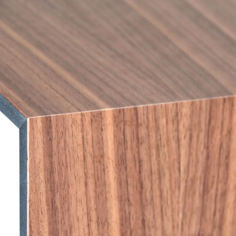 3_monitor_stand_L_04_walnut_studio_01_produit_010_carre.webp